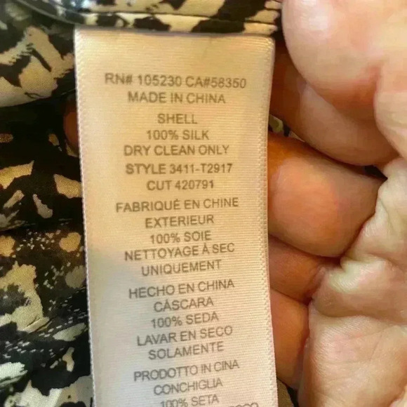 Joie Black/White 100% Silk Long Sleeve V-neck Blouse - Picture 4 of 12